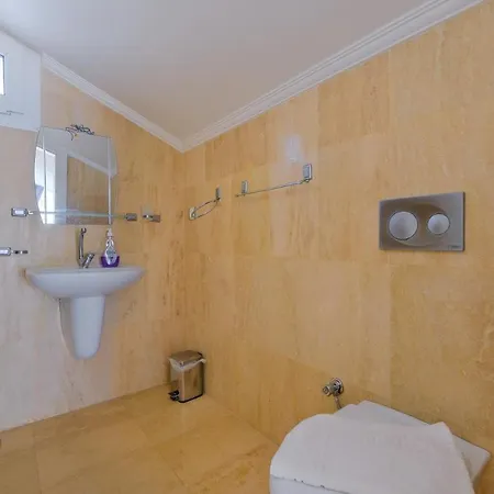 5 Bedroom - 1092 Kalkan