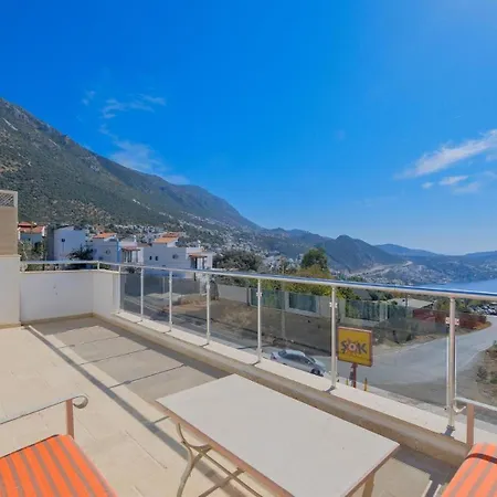 5 Bedroom - 1092 *