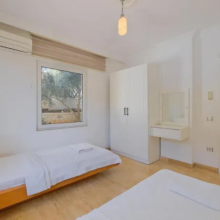 5 Bedroom - 1092 Villa Kalkan