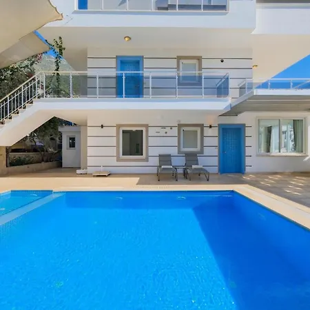 5 Bedroom - 1092 Villa Kalkan