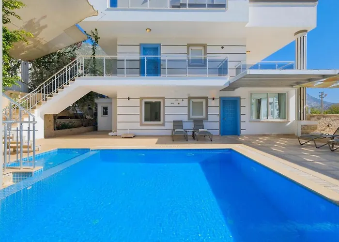 5 Bedroom - 2 Minutes Drive To Вилла Калкан